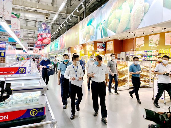 梁维东书记调研麦德龙东莞万江商场