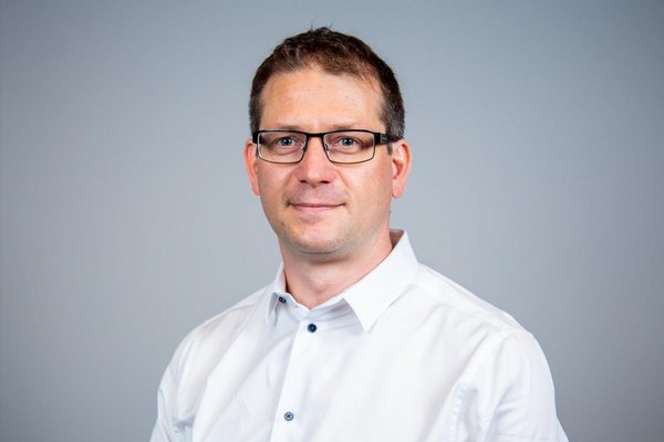 Dirk Hoenemann博士