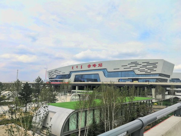 日立电梯助力赤峰西站开通运营