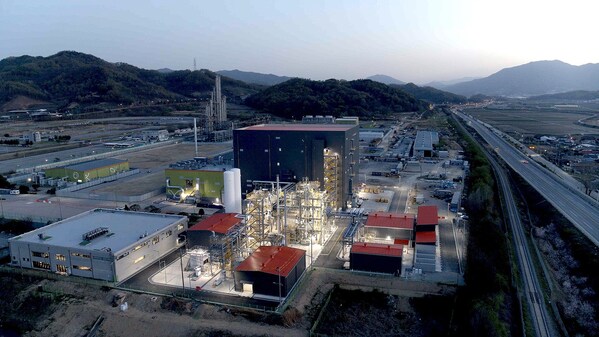 Group14’s BAM-3 factory in South Korea delivers SCC55® to Asia’s top battery manufacturers, strengthening the silicon battery supply chain worldwide.