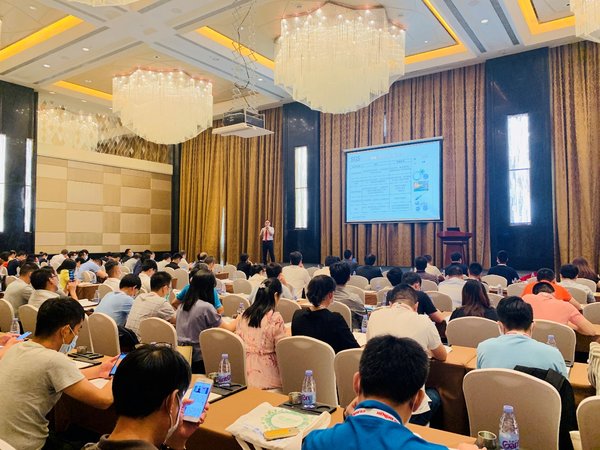 SGS资深技术专家发表“医疗器械行业胶粘剂解析”专题演讲