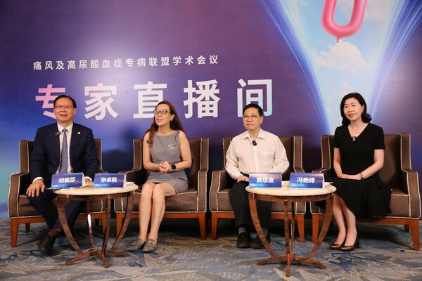 左起：胡懿郃、张卓莉、黄慈波、冯艳辉
