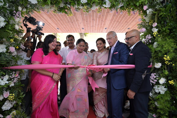 New Delhi Chief Minister Smt. Rekha Gupta, along with Member of Parliament Ms. Bansuri Swaraj; Dr. Prathap C Reddy, Founder-Chairman, Apollo Hospitals Group; Ms. Preetha Reddy, Executive Vice Chairperson, Apollo Hospitals Enterprise Ltd (AHEL); and Mr. Dinesh Madhavan, President, Group Oncology and International (AHEL)