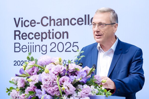 2025年华威大学校长招待会·北京：华威大学校长斯图尔特·克罗夫特教授（Professor Stuart Croft）