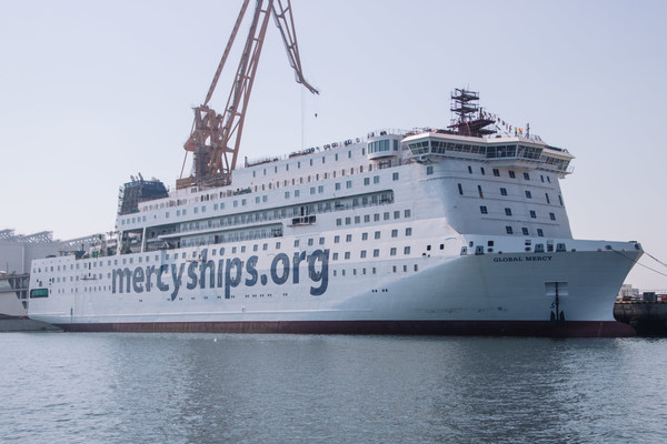 Mercy Ships宣布最大NGO医院船